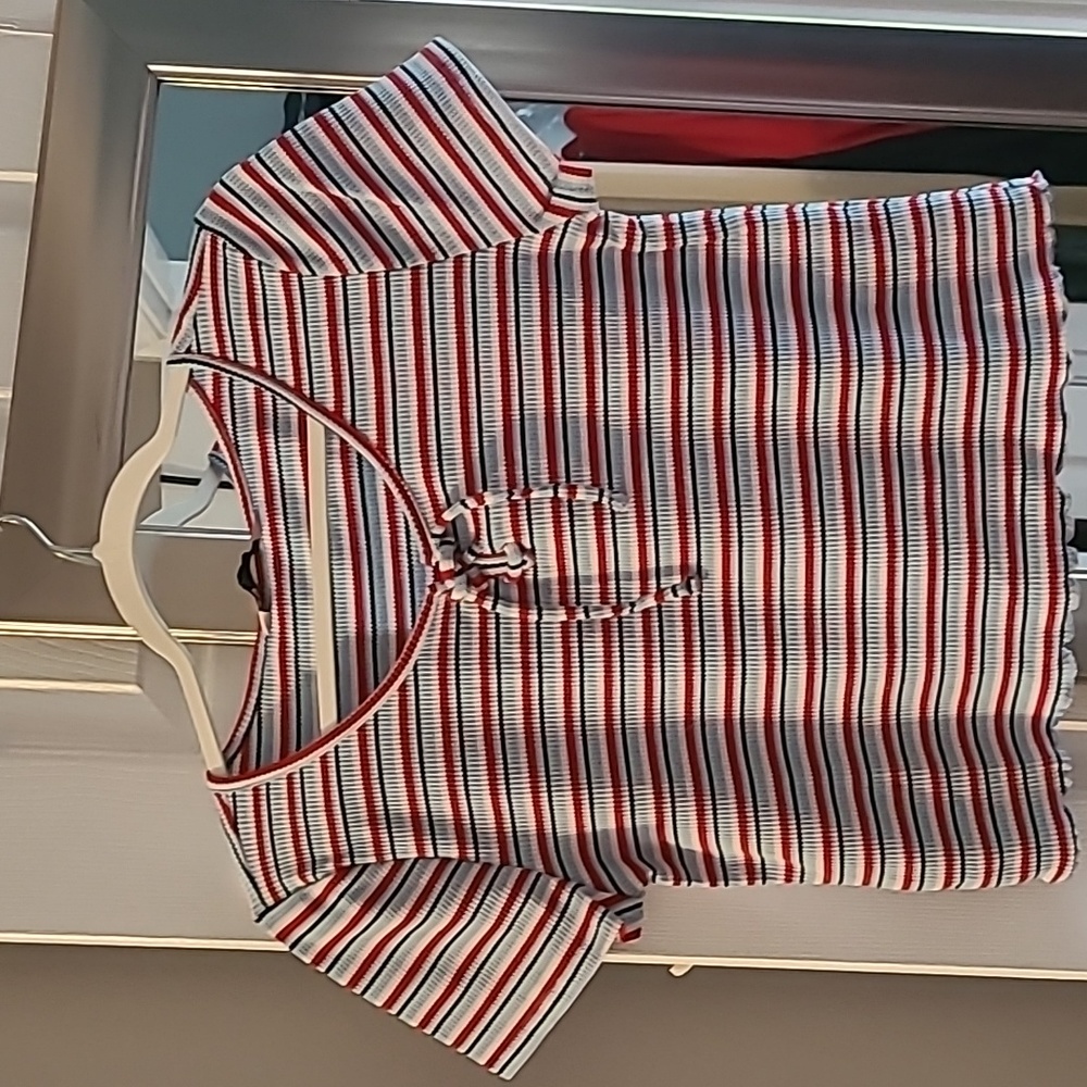 SO BRAND WOMENS JUNIOR PLUS SIZE RED AND BLUE STRIPED TOP SIZE XXL